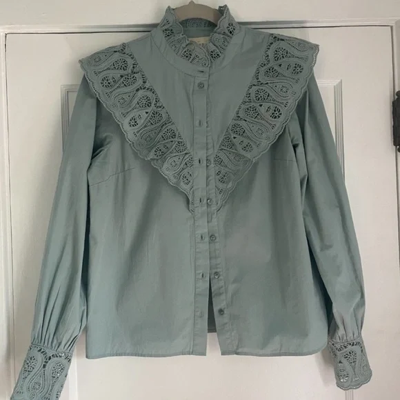 Sezane Desiree Button Down Blouse Chic Lace-Trimmed Blouse in Soft Blue - Picture 5 of 7